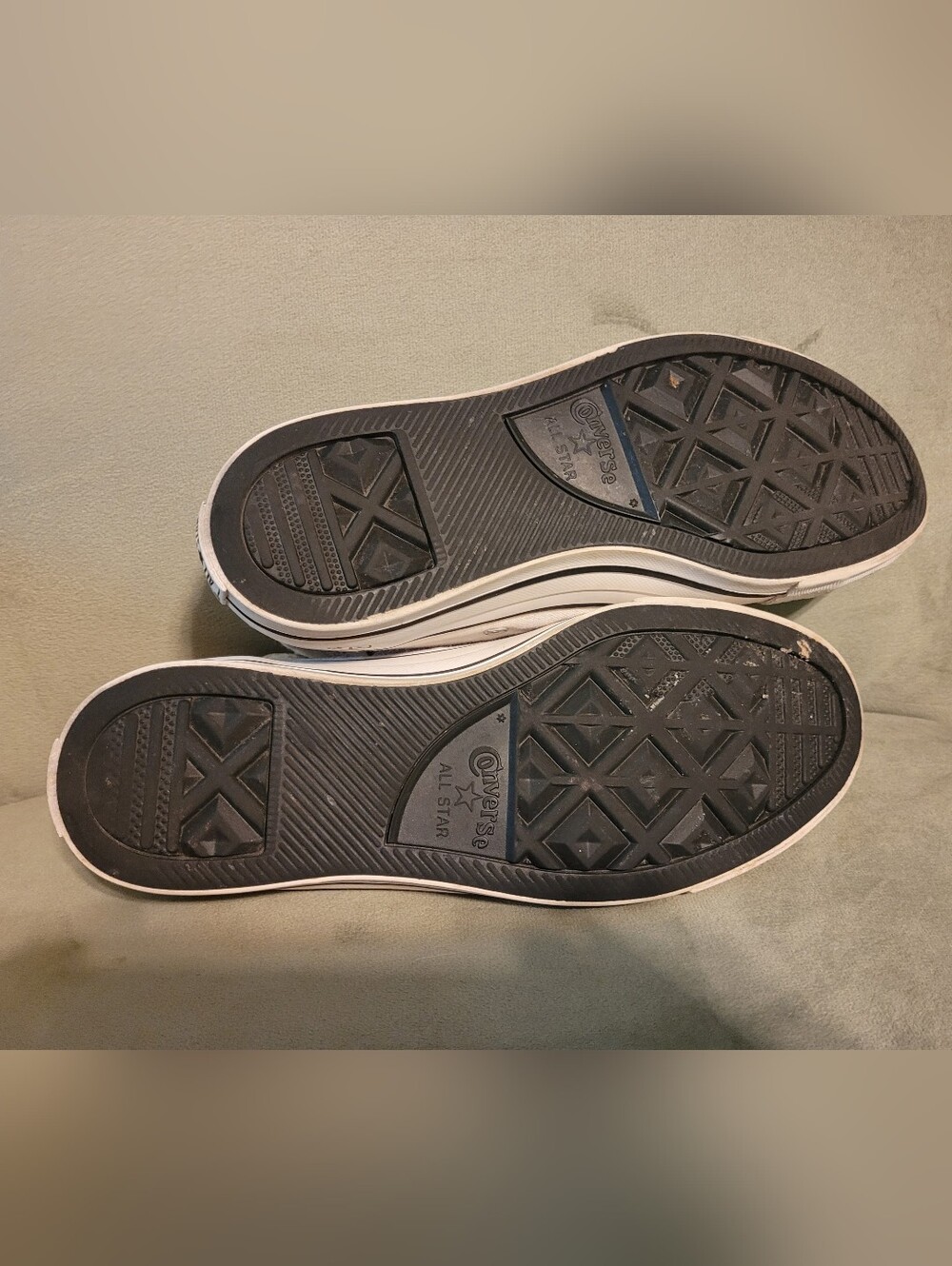 Converse All Star Hello Kitty Sneakers - Picture 2 of 13